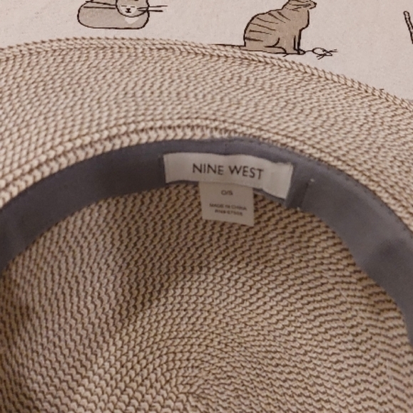 Chic Beige Straw Hat with Bow - Picture 5 of 6